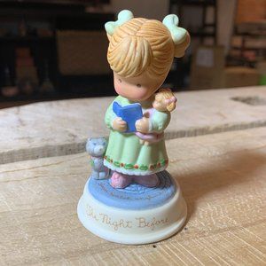 355. Vintage Avon 1987 Joan Walsh Anglund Girl Figurine Decor Gift Exclusive